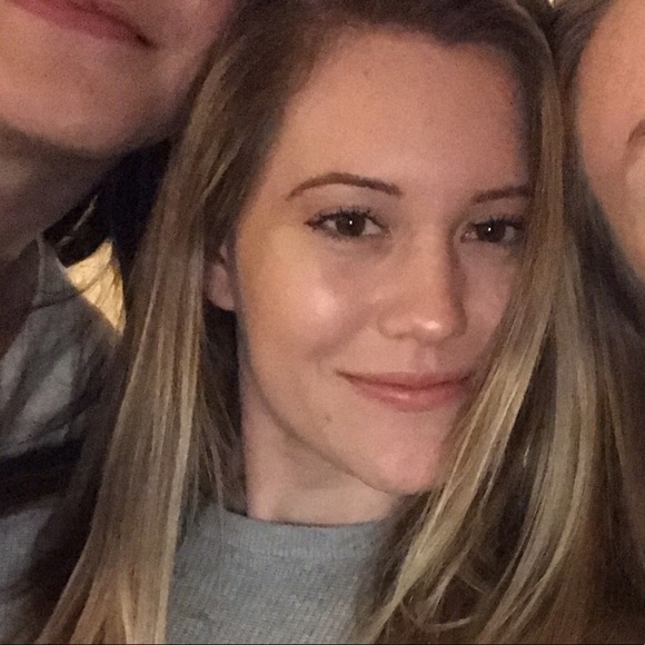 Meet your Posher, Taylor - Picture 1 of 1